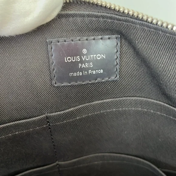 Louis Vuitton Porte Documents Jour NM - Picture 7 of 15